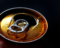 10 érdekes tulajdonságai Coca-Cola. Ha a haj öntsünk egy italt, hogy lesz
